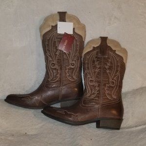 𝐅𝐥𝐞𝐱 𝐖𝐞𝐬𝐭 𝐖𝐞𝐬𝐭𝐞𝐫𝐧 𝐁𝐨𝐨𝐭𝐬